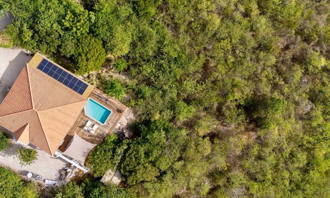 St. Marie Villa | Beautiful 3 bedroom villa with swimming pool & sea view in Coral Estate