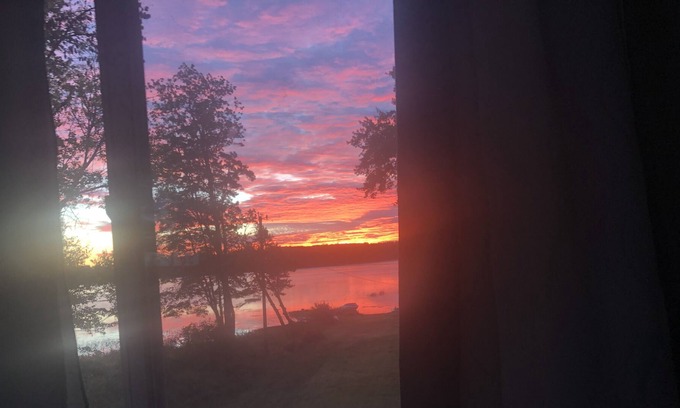 Jefferson House | Beautiful 3 level, 3br, 2 ba home on Damariscotta Lake.