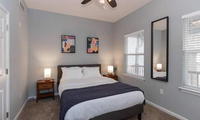 Fountain Square House | Beautiful 3BR2BA CozySuites 7 min to Lucas Oil