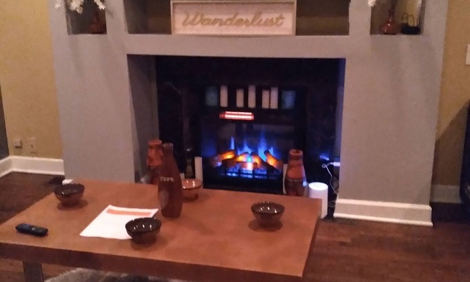 South Shore Apartment | BEAUTIFUL 4/20 FRIENDLY 2 BR 2 BA DUPLEX -TWO FLOORS - IN SIZZLING SOUTH SHORE!