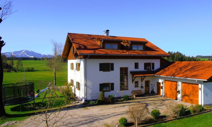 Heitlern Apartment | beautiful 4 * apartment with mountain views, family friendly, cozy, 87m²
