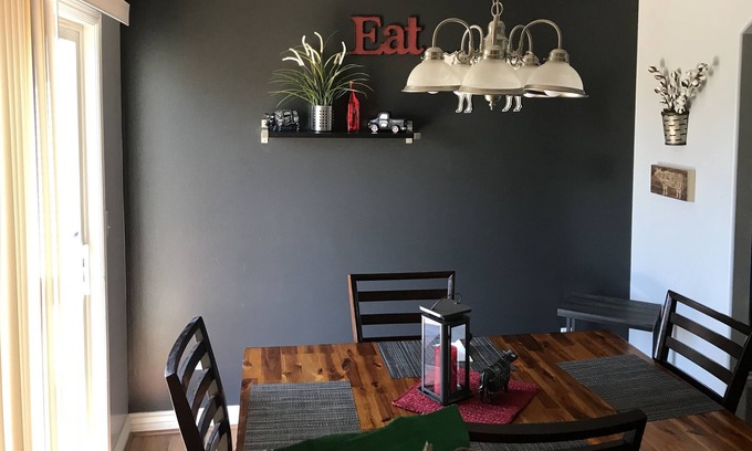 Ogden House | Beautiful 4 bed, 2bath home recommended for families, couples or singles.
