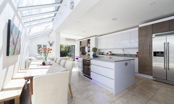 Munster House | Beautiful 4 bed house in Fulham