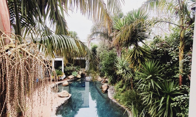 Mount Maunganui House | Beautiful 4 bedroom home with lagoon pool & spa. Nr Tay Street Beach, Maunganui