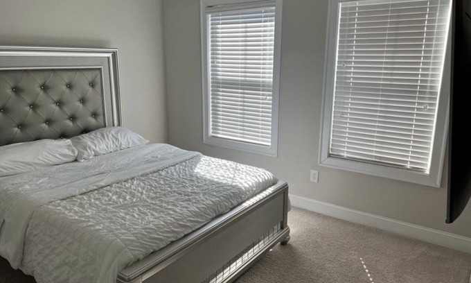 Jonesboro Condo | Beautiful 4 Bedroom Condo In Midtown ATL ✨