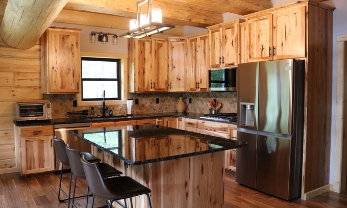 Tomahawk Cabin | Beautiful 4-bedroom cabin in Tomahawk, Wi