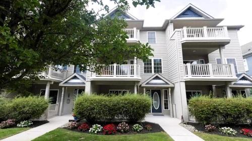 Cape May Apartment | Beautiful 4 Bedroom Condo With Pool!