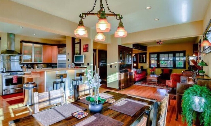 Queen Anne House | BEAUTIFUL 4 bedroom craftsman in the heart of Queen Anne!