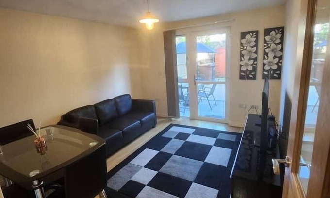 West Thurrock House | Beautiful 4 bedroom home with Parking by Lakeside