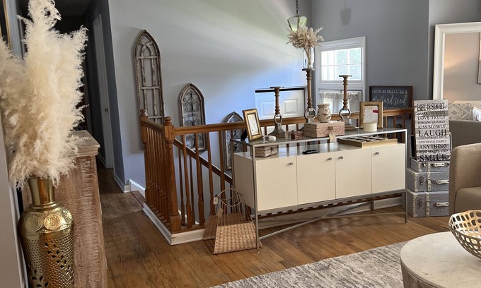 Yorkshire House | Beautiful 4 Bedroom Home Close to UD University & Bob Carpenter Ctr.