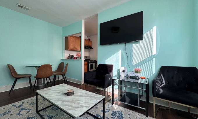 Anacostia Apartment | Beautiful 4BR Cozy Apartment in DC - Easy Parking