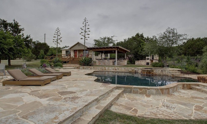 Buda House | Beautiful 5 Acre Hill Country Retreat with Pool, Hot Tub and Outdoor Kitchen!