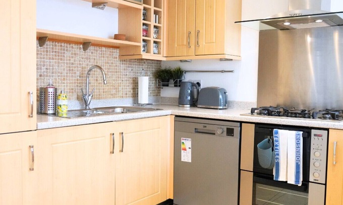 Abingdon House | Beautiful 5 bed home near Abingdon and Oxford