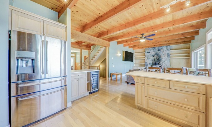 Rosedale Cottage | Beautiful 5 bedroom in fenelon falls
