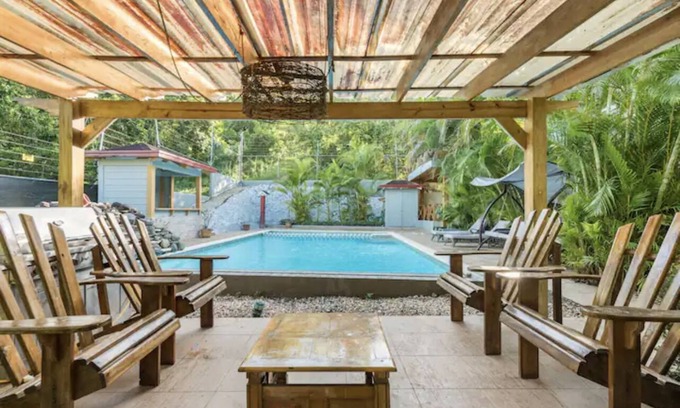Piedra Blanca Villa | Beautiful 5 bedroom Villa Oasis Amazing pool and Privacy