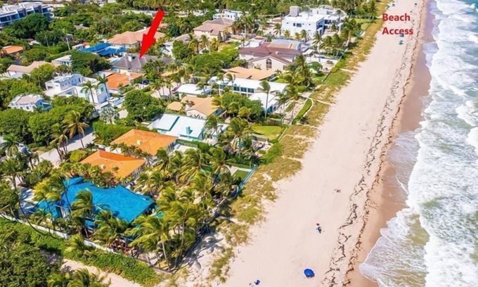 Lauderdale Beach Apartment | Beautiful 5 Br. Single family (232408) by Houzlet