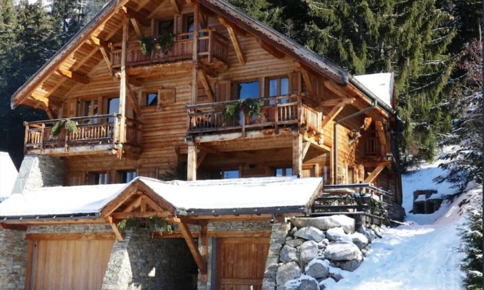 Oz Ski Chalet | Beautiful 5-star, 6 bedroom 6 bath Ski-in/out Chalet Oz en Oisans-Alpe d'Huez.