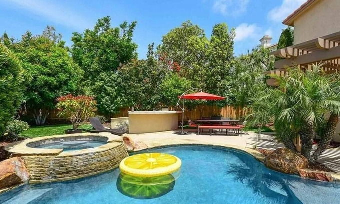 Carmel Valley House | Beautiful 5bdr home: heated pool/spa, outdoor bar & BBQ, 10 min drive to beaches