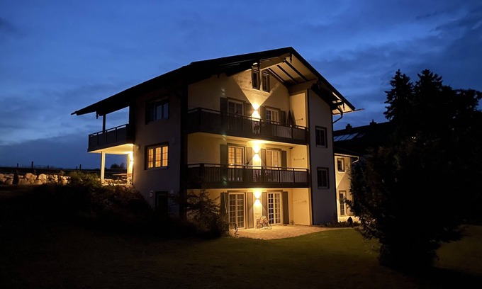 Rimsting Apartment | Beautiful 75sqm apartment with terrace in country villa on Lake Chiemsee