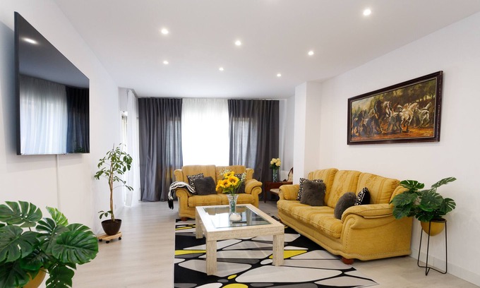 Ponteareas Apartment | Beautiful accommodation in the center of the City