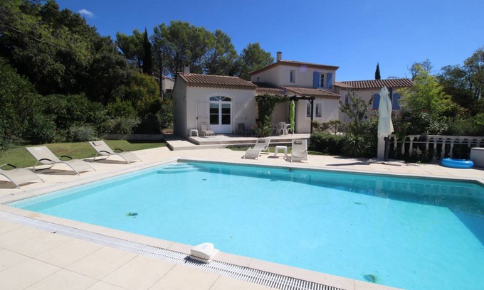 Poulx Villa | Beautiful air-conditioned villa in Poulx, Gard, private pool