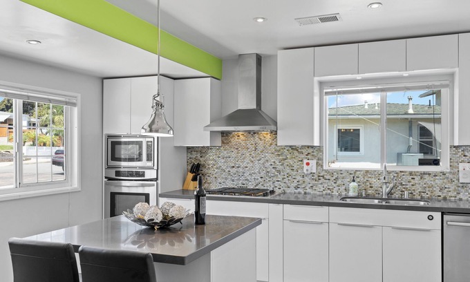 Linda Vista House | Beautiful and Cozy Home by Fashion Valley