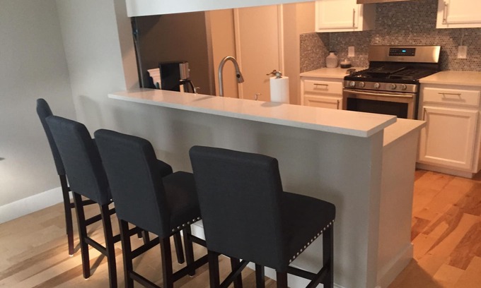 Govalle House | Beautiful and cozy home, only 2 miles to downtown, and 22 min to COTA