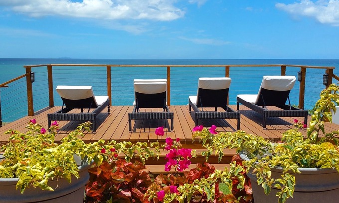 Borinquen House | BEAUTIFUL AND ELEGANT 5 BDRM OCEAN FRONT HOUSE WITH DIRECT ACCESS TO THE OCEAN