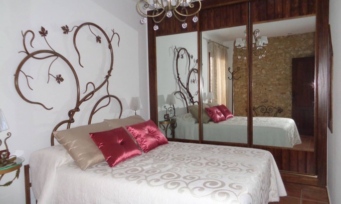 Colomera House | Beautiful and luxurious house to rest and relax.