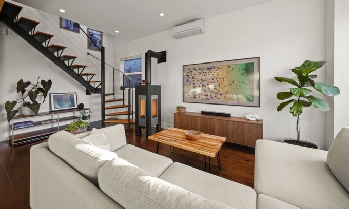 Grandview-Woodland House | Beautiful and Modern House near Commercial Drive