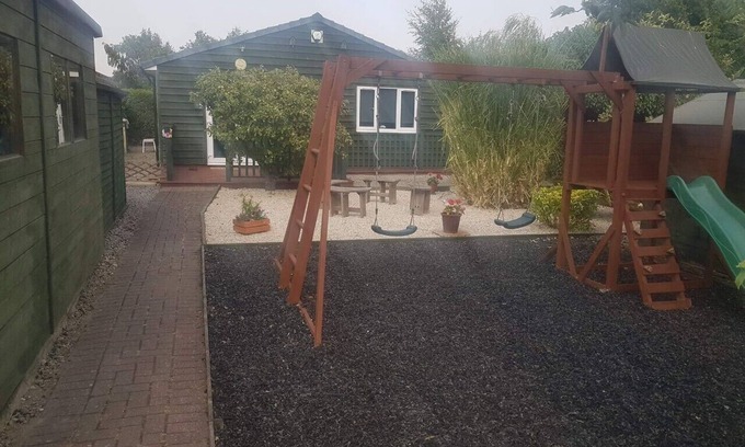 Acomb Apartment | Beautiful and secluded ,detached garden apartment
