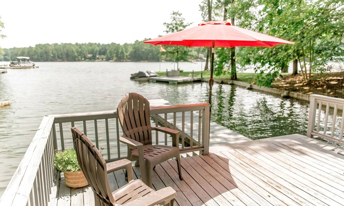 Little Kowaliga House | Beautiful and Spacious home on the Lake! nSpring and Summer dates available!