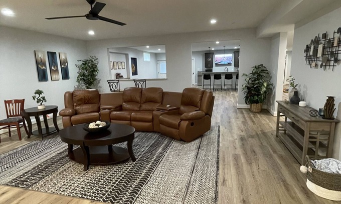 Cape Saint Claire Apartment | Beautiful Annapolis 3 Bedroom Basement Apartment, Super Clean, Super Spacious !