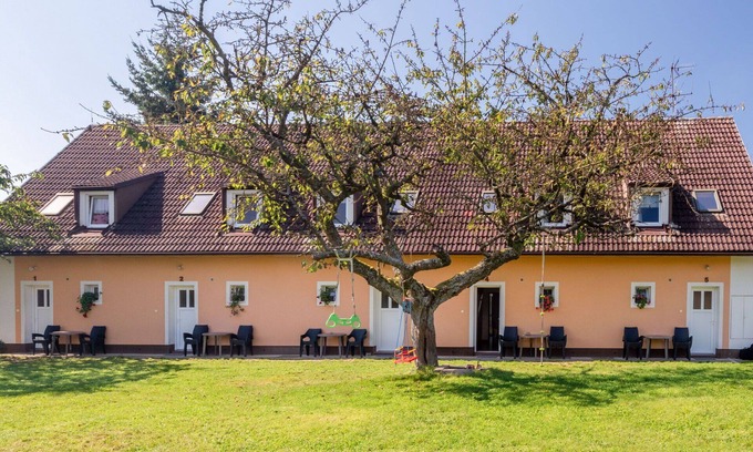 Rabyne Apartment | Beautiful apartment for 5 people with WIFI, patio, pets allowed, panoramic view and parking