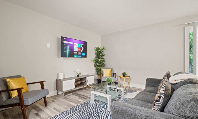 Rochester Apartment | Beautiful Apartment with Modern Design