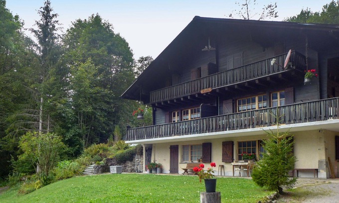 Vers L'Eglise Apartment | Beautiful apartment for 6 guests with WIFI, TV, balcony and parking
