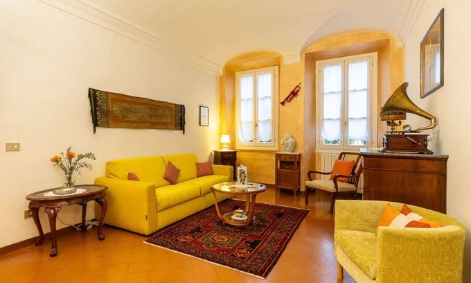 Borgo Ticino Apartment | Beautiful apartment for 7 people with WIFI, TV, patio and parking
