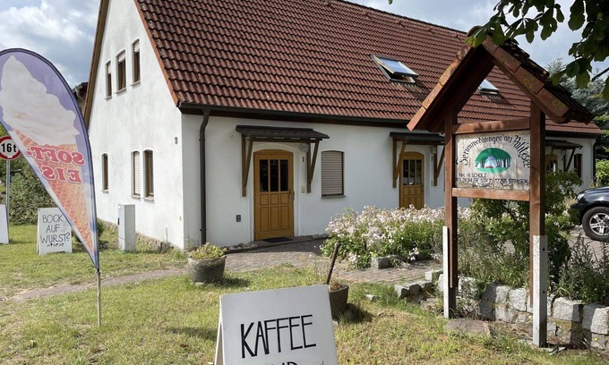 Wesenberg Apartment | Beautiful apartment for 4 people with TV, terrace and pets allowed