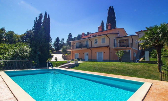 Brda Apartment | Beautiful apartment for 5 people with WIFI, A/C, pool, TV, patio and panoramic view