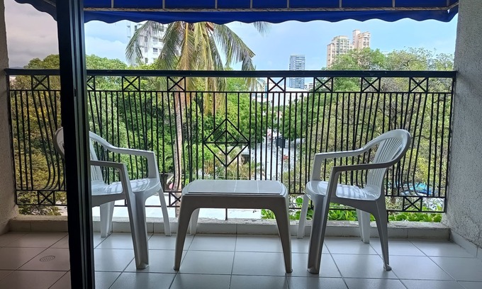 El Rodadero Apartment | BEAUTIFUL APARTMENT WITH OCEAN VIEW, ONLY 20 MTRS FROM THE BEACH