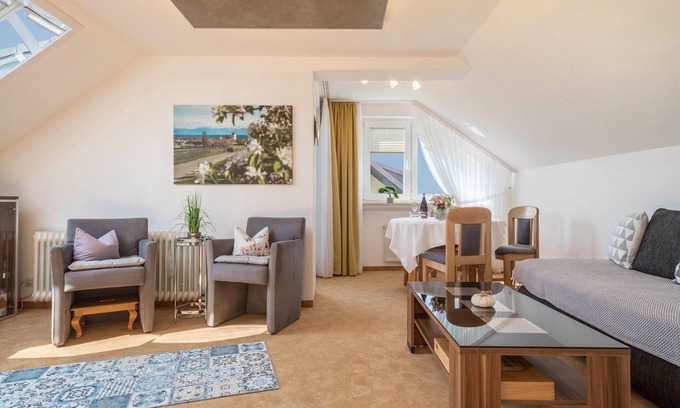 Immenstaad am Bodensee Apartment | Beautiful Apartment “Lilo” very close to Lake Constance with Lake and Mountain View