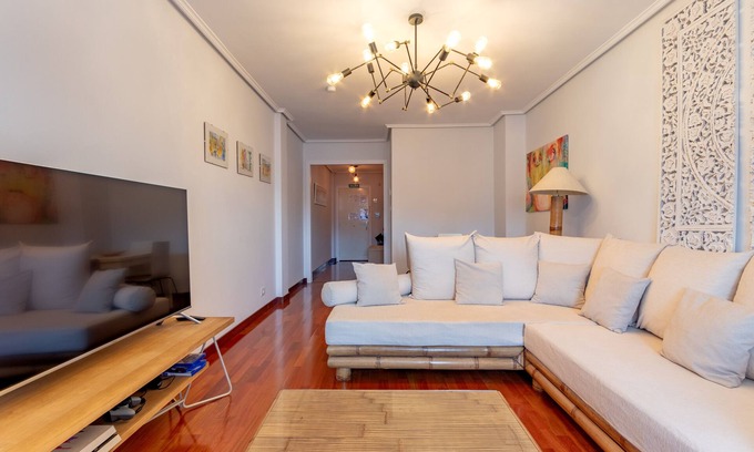 Barakaldo Apartment | Beautiful apartment for BEC, Bilbao BBK Live and close to beaches