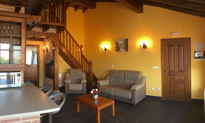 Campoo de Yuso Apartment | Beautiful apartment with lake view