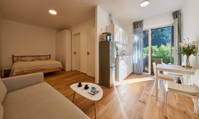Pec pod Snezkou Apartment | Beautiful apartment for 4 guests with WIFI, TV, terrace and parking