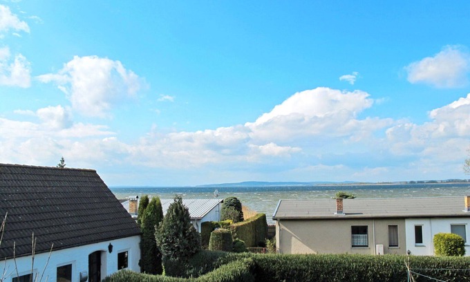 Verchen Apartment | Beautiful apartment for 4 guests with WIFI, TV, patio and pets allowed