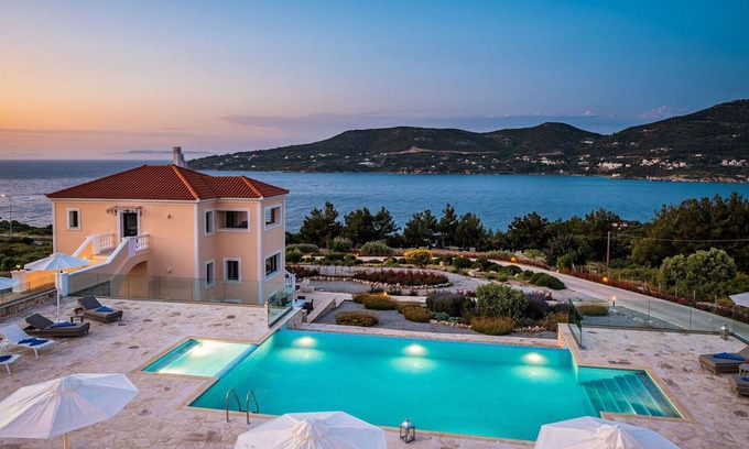 Samos Apartment | Beautiful apartment for 4 guests with pool, WIFI, A/C, TV, balcony, panoramic view and parking