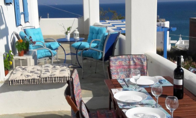 Piso Livadi Apartment | Beautiful apartment overlooking the sea