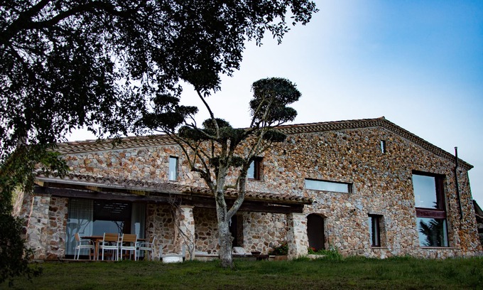 Vidreres House | Beautiful apartment in country house in the middle of nature