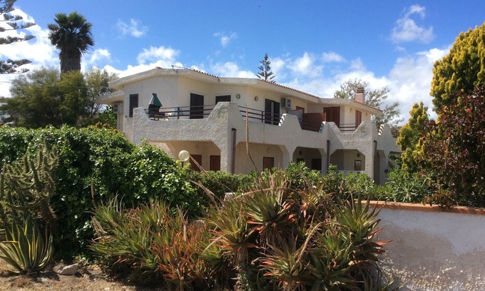 Fondo Morte House | beautiful apartment in villa, private beach with umbrellas and sunbeds