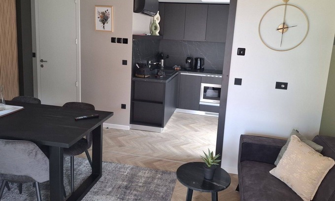 Ossiach House | Beautiful apartment in villa for 4 guests with WIFI, TV, terrace and parking
